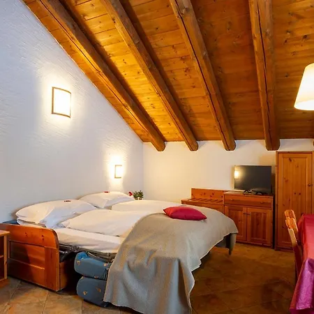 Monterosa Apartahotel 3*