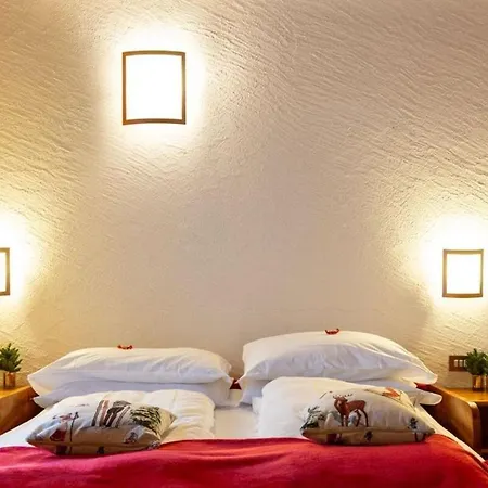 Monterosa Apartahotel 3*