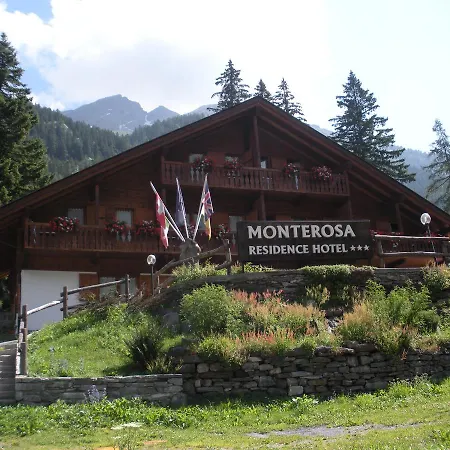 Monterosa מלון דירות 3*