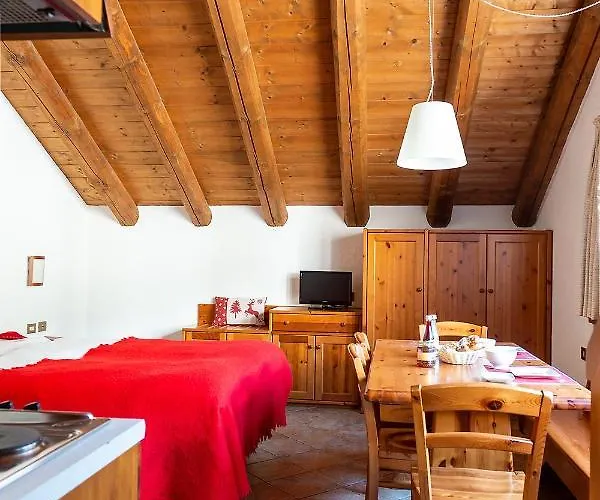 Aparthotel Monterosa 3*